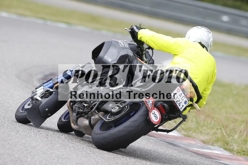 /Archiv-2024/13 22.04.2024 Plüss Moto Sport ADR/Einsteiger/6